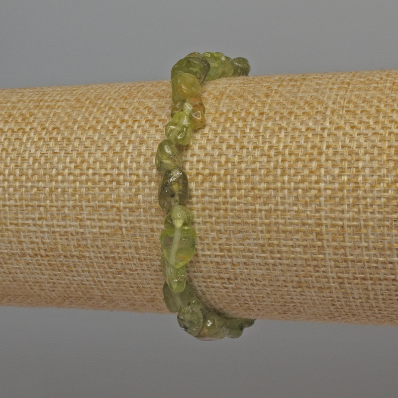 Chrysolite Chip Bracelet, Diameter 6-8x6mm+/-, Length 18cm+/- Stretch