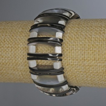 Abalone and Mother-of-Pearl Bracelet, link 28x2mm+/-, cube 5mm+/-, thickness 9mm+/-, length 18cm+/- stretch