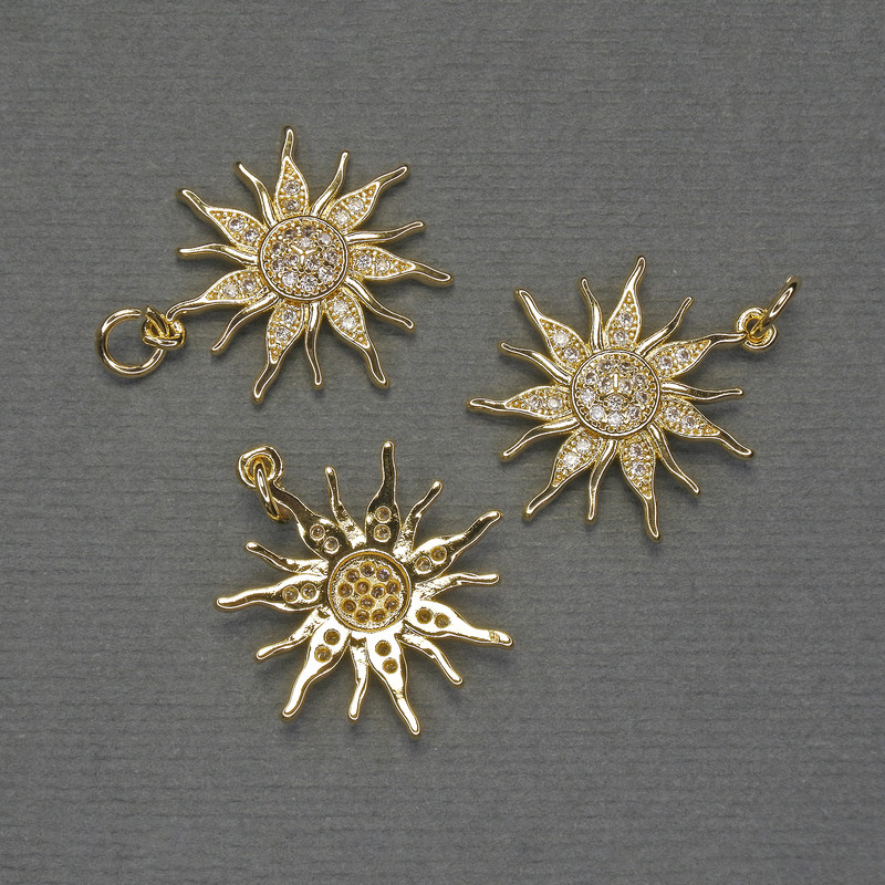 Star Pendant White Rhinestones Gold-Tone Metal, diameter 20mm+/-, length 25mm+