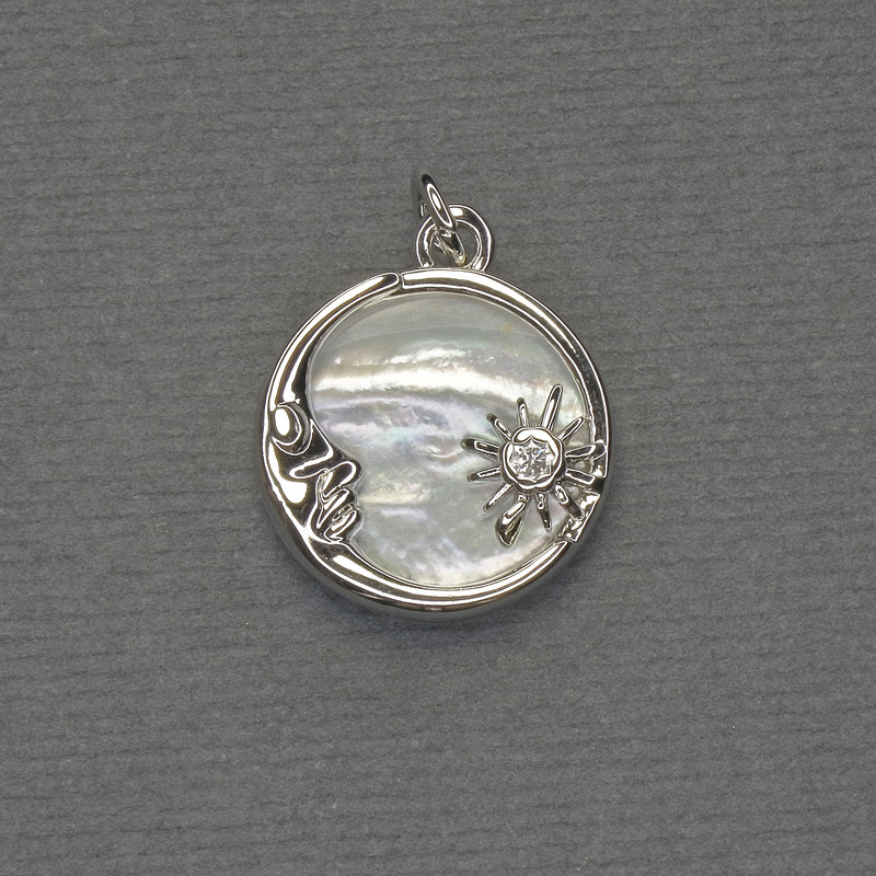 Pendant Mother-of-Pearl Circle, Silver-Tone Metal, Diameter 16mm+/-, Length 20mm+