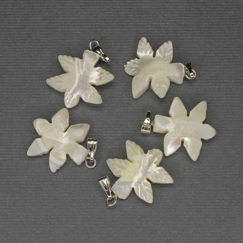 Mother-of-Pearl Leaf Pendant 27x18mm+/- Silver-Tone Metal