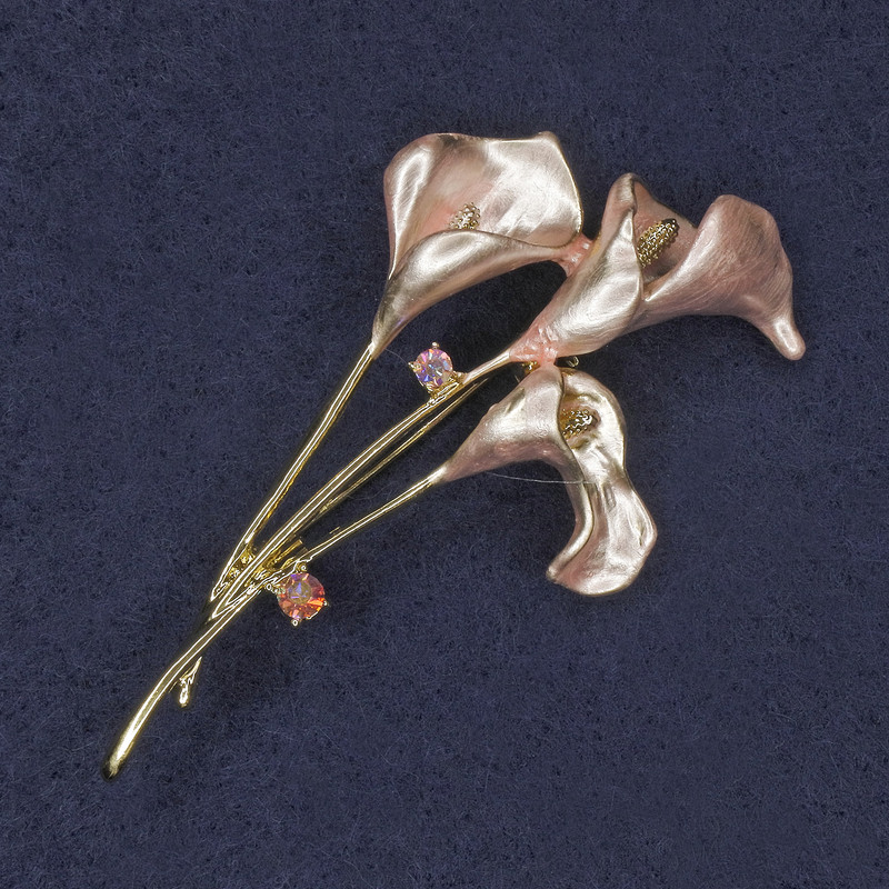 Calla Lily Brooch with Rhinestones, Pink Enamel, Gold-Coloured Metal, 35x60mm+
