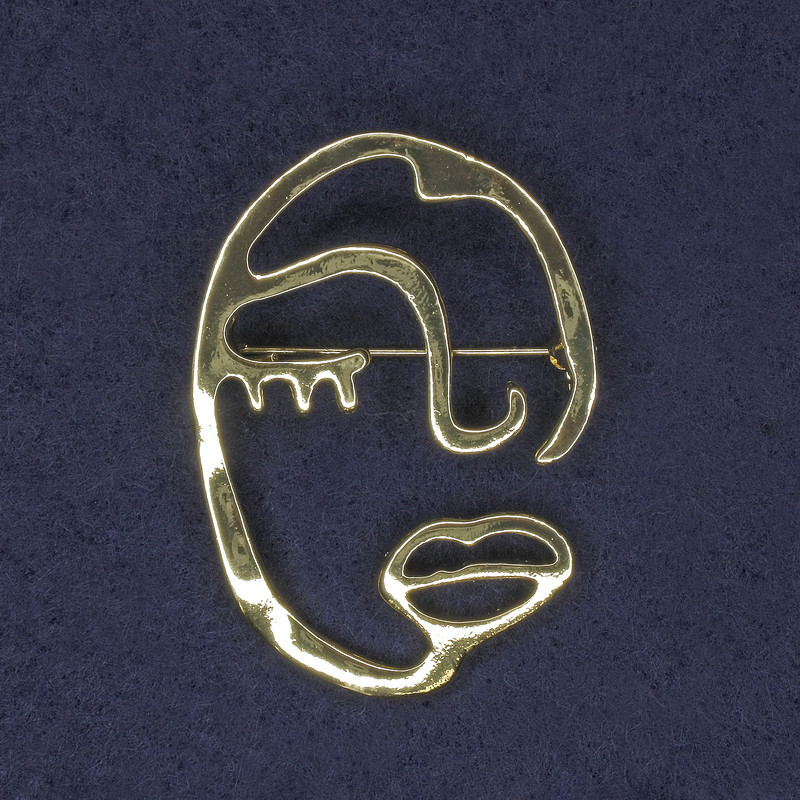 Personal Accent Brooch, 34x47mm+/-, Gold-Tone Metal