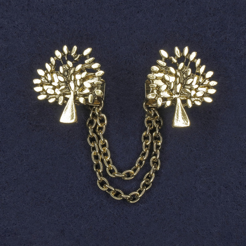 Cardigan Brooch, Diameter 22x25mm+/- Gold-Tone Metal Chain, Length 9cm+