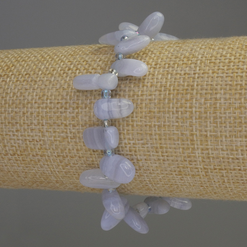Blue Agate Tumbled Bracelet, diameter 7x14mm+- beads 3mm+-, length 18cm stretch