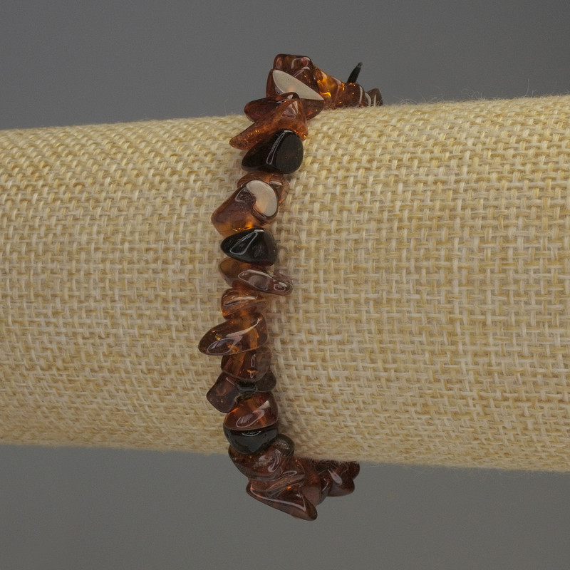 Amber Chip Bracelet 7x4-5mm+-, length 18cm+- stretch