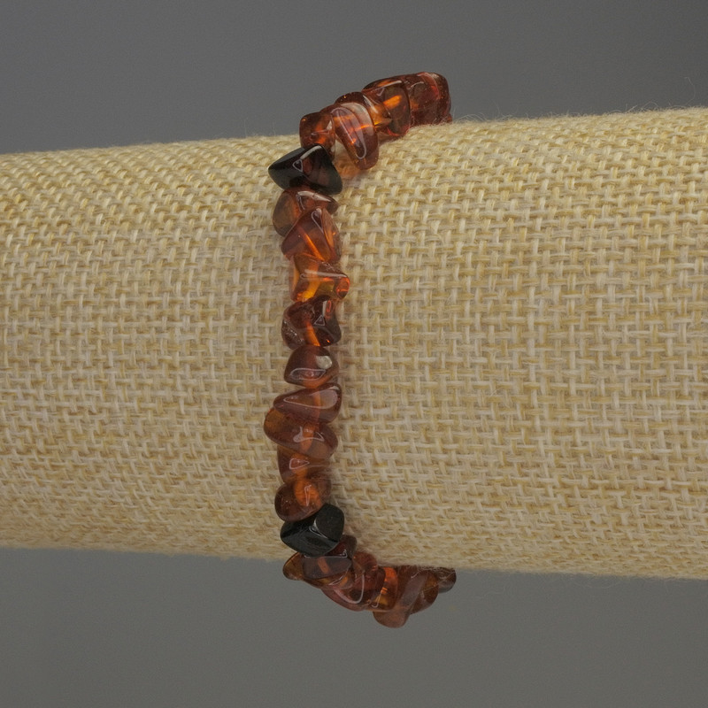 Amber Chip Bracelet 5-7x4mm+-, length 18cm+- stretch