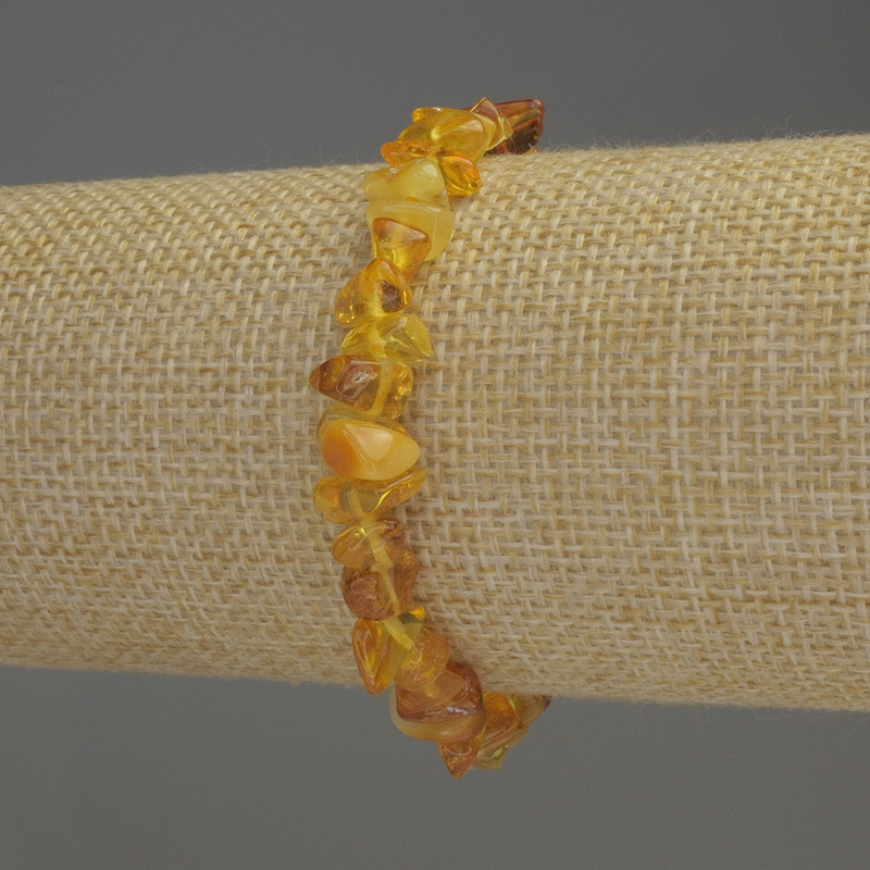 Amber Chip Bracelet 5-9x4mm+-, length 18cm+- stretch