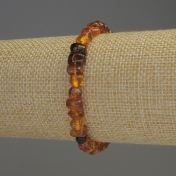 Amber Bracelet, chip 7-9x5mm+-, length 18cm+- stretch