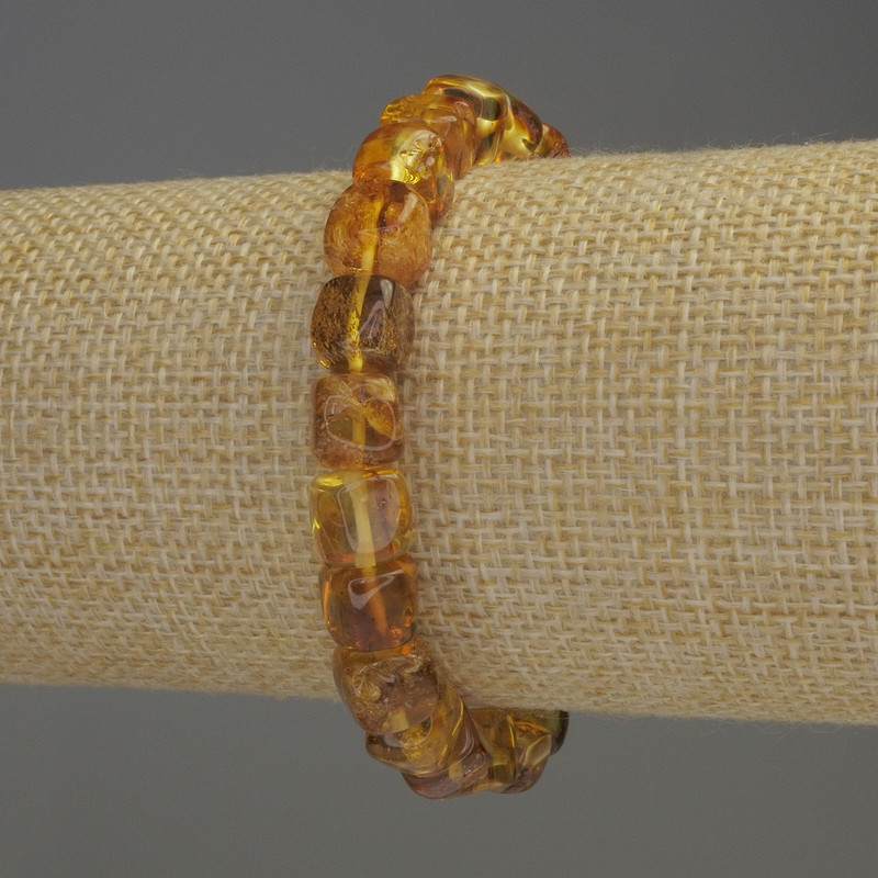 Amber Bracelet, smooth cube 7x7mm+-, length 18cm+- stretch