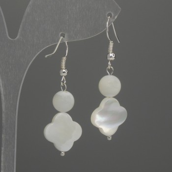 Mother-of-Pearl Earrings Clover 12mm+/- Ball 6mm+/-, length 38mm+