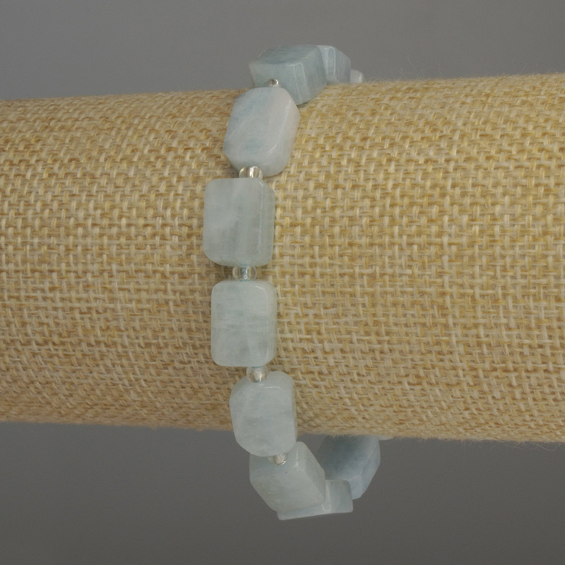 Aquamarine Bracelet rectangles, diameter 12x8mm+/- seed beads 3mm+/-, length 18cm stretch