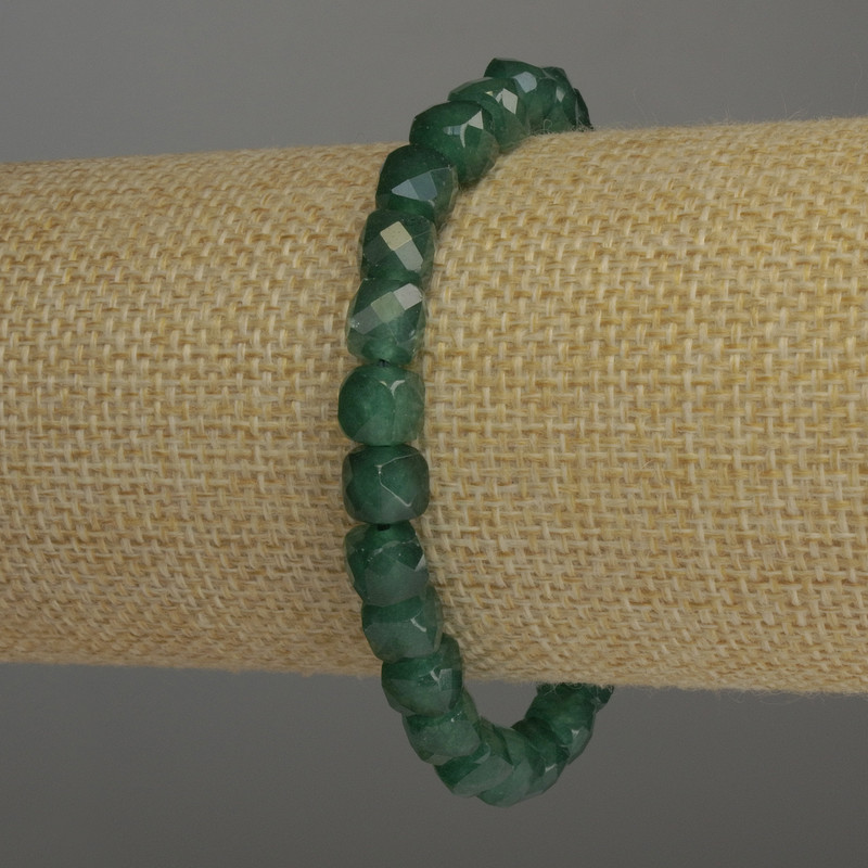 Chrysoprase Faceted Cube Bracelet, diameter 7x7mm+/-, length 18cm stretch