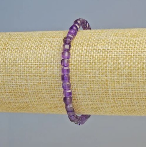 Amethyst Bracelet Natural Stone Faceted Cube, diameter 4mm+- (stretch), length 18cm+