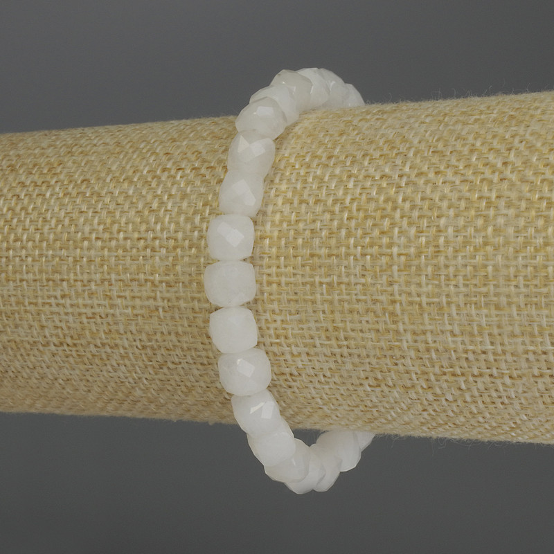 White Quartz Bracelet, faceted cube, diameter 6mm+-, length 18cm stretch