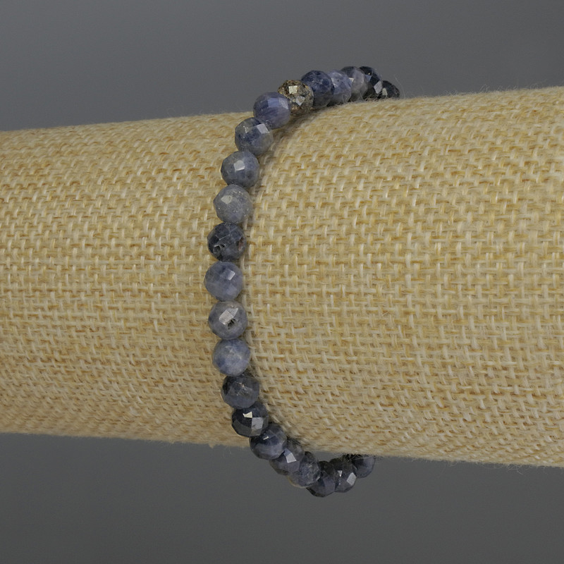 Sapphire Bracelet, faceted beads, diameter 5mm+-, length 18cm stretch