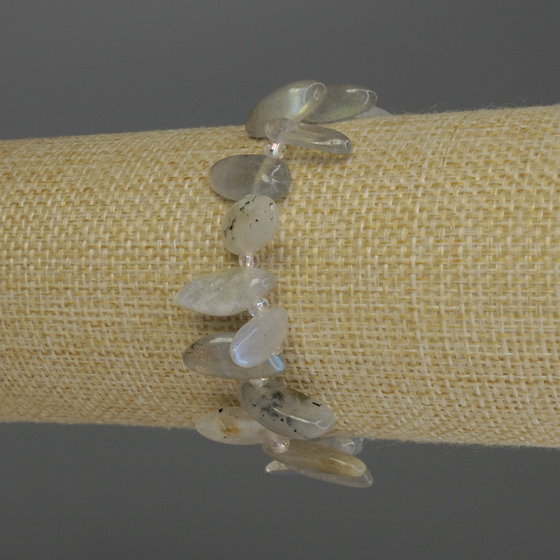 Labradorite Chip Bracelet, Diameter 14-20x5-7mm+/- Seed Beads 3mm+/-, Length 18cm Stretch
