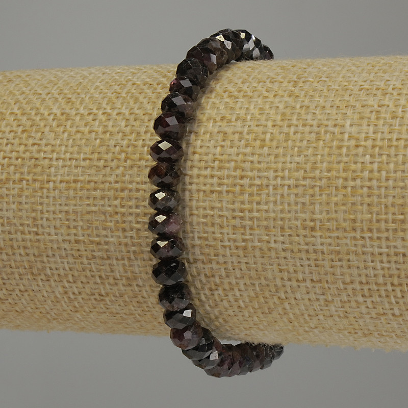 Garnet Bracelet, Faceted Rondelle, Diameter 6x4mm+/-, Length 18cm Stretch
