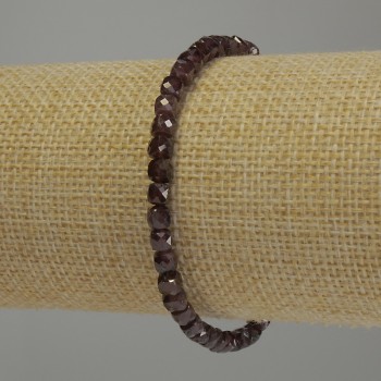Garnet Beaded Cube Bracelet, 4x4mm cubes, stretch band, 18cm