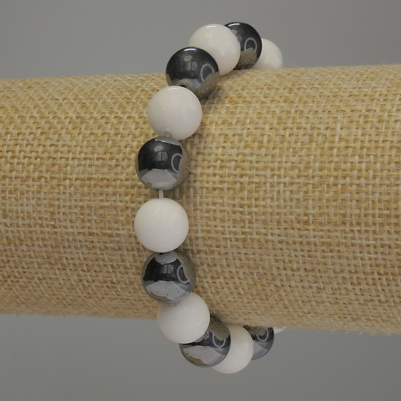 Bracelet Agate and Hematite smooth ball, diameter 10mm+/-, length 18cm stretch