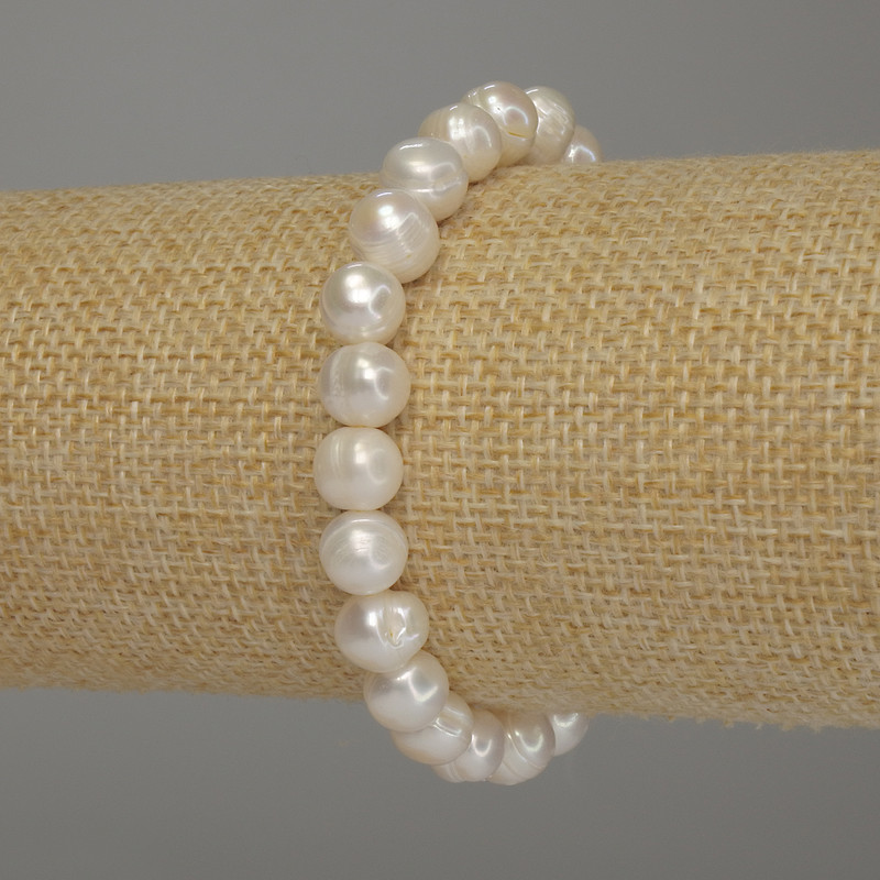 Freshwater Pearl Bracelet, diameter 9x8mm+/-, length 18cm (stretch)