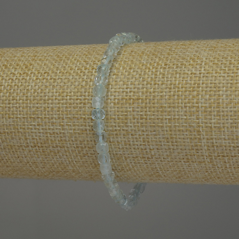 Topaz Natural Stone Faceted Cube Bracelet, diameter 4x4mm+-, length 18cm+- stretch
