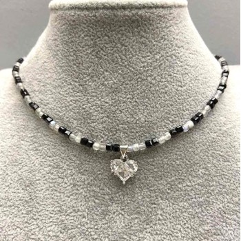 Choker Tourmaline & Labradorite, faceted cube 3mm+- with heart pendant 12mm+-, length 38cm+- with clasp and extension chain