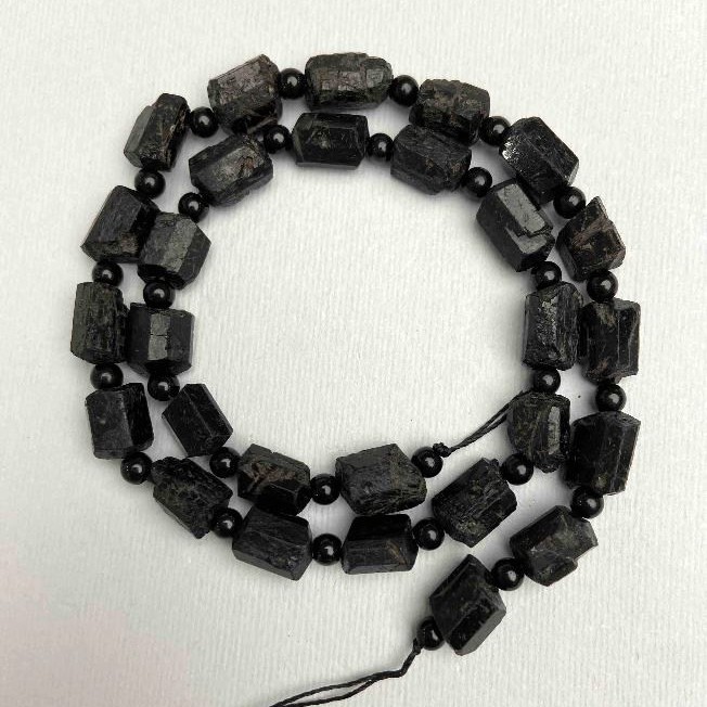 Tourmaline Schorl Chip Beads 8-12x7mm+- bead (imitation) 4mm+-, length 40cm+