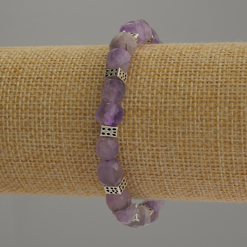 Amethyst Bracelet, natural stone faceted cube, diameter 7.5x7.5mm+/-, length 18cm+/- stretch