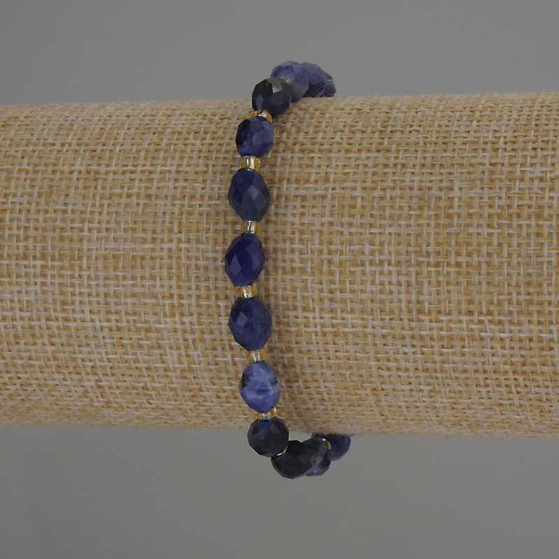 Sodalite Faceted Rice Bead Bracelet, diameter 8x6mm+/- with 3mm+/- seed beads, length 18cm stretch