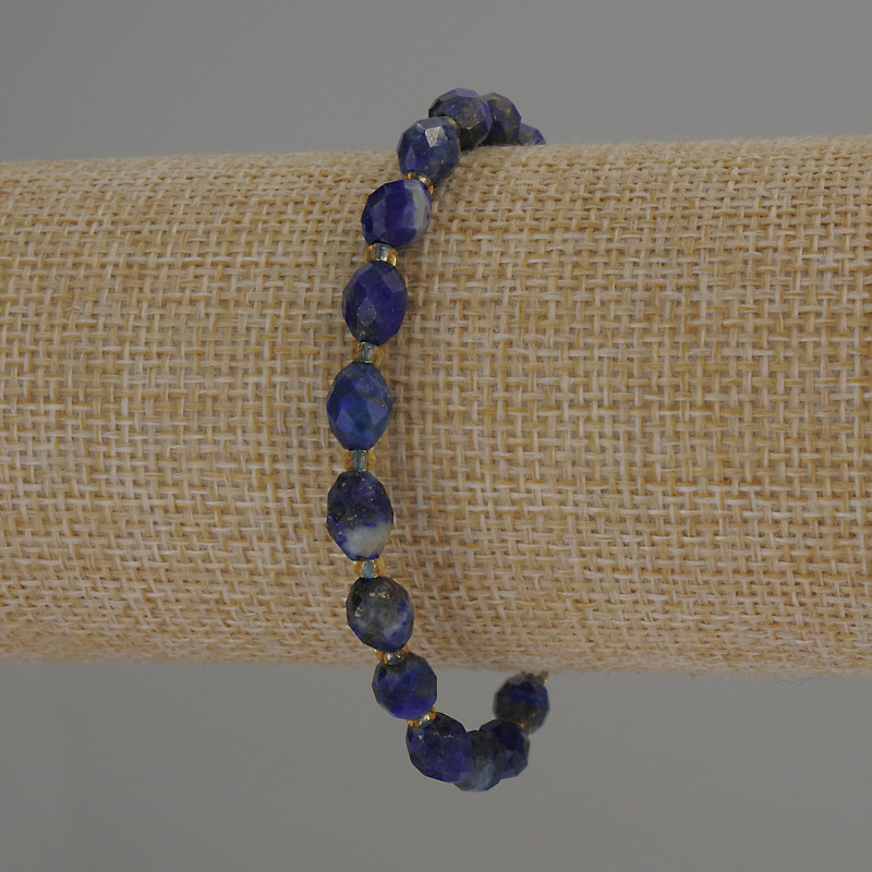 Lapis Lazuli Faceted Grain Bracelet, diameter 8x6mm+- with 3mm+- seed beads, length 18cm stretch