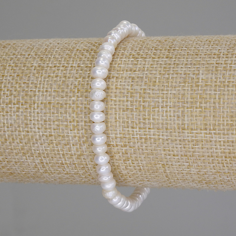 Bracelet River Pearls, diameter 5x3mm+-, length 18cm (Stretch)