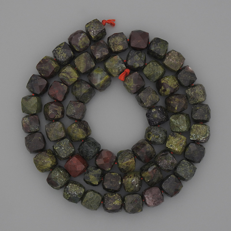 Dragon Blood Jasper Beads Faceted Cube 7mm+/- on Thread, Length 39cm+