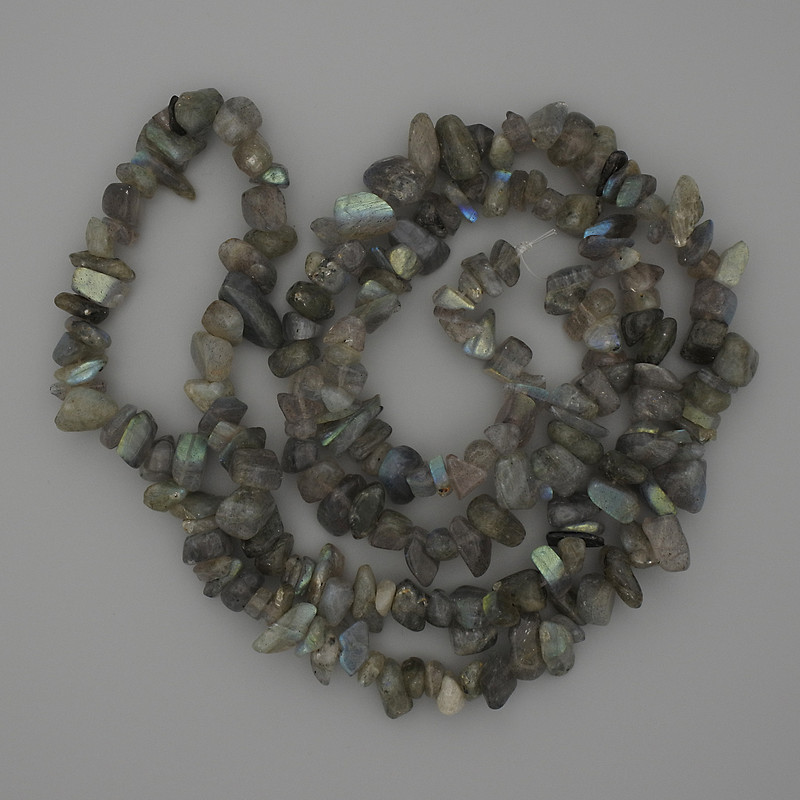 Labradorite Chip Beads, diameter 7-12x3-6mm+-, length 76cm+- on fishing line