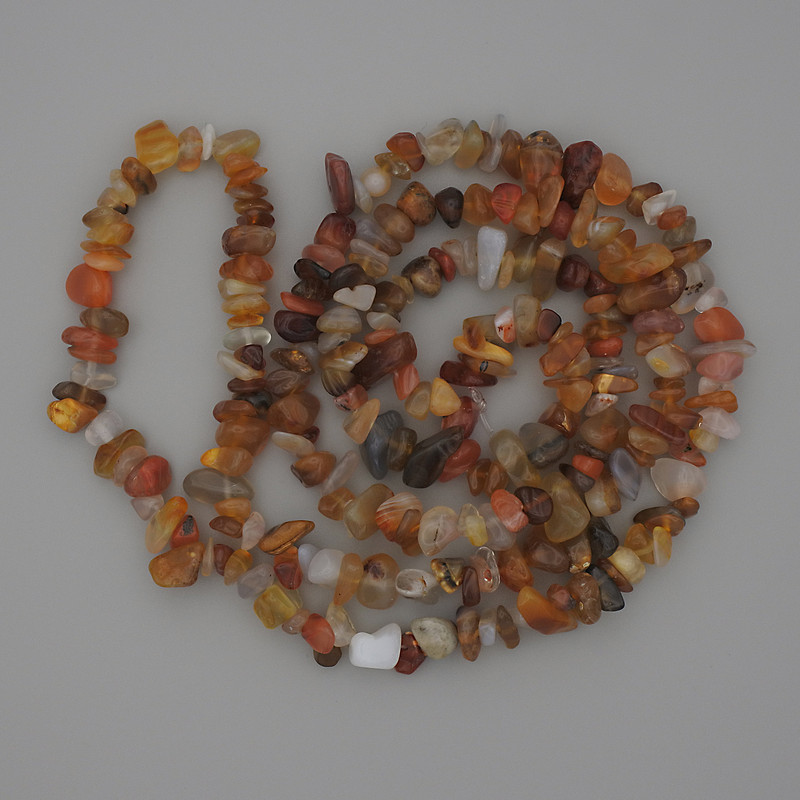 Agate Chip Beads, Diameter 6-10x3-6mm+/-, Length 80cm+/- on Nylon Thread