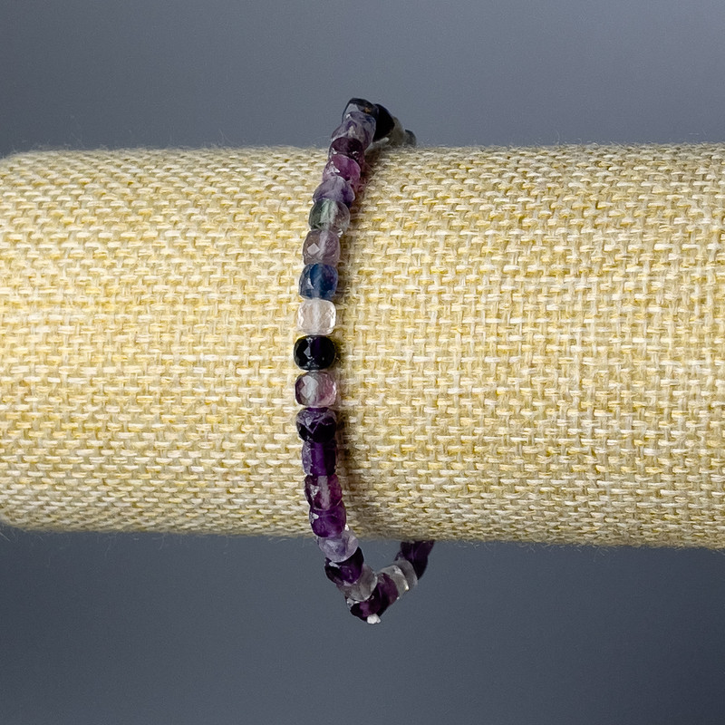 Fluorite Natural Stone Bracelet, Faceted Cube Bead, Diameter 4.5mm+/-, Length 18cm (Stretch)