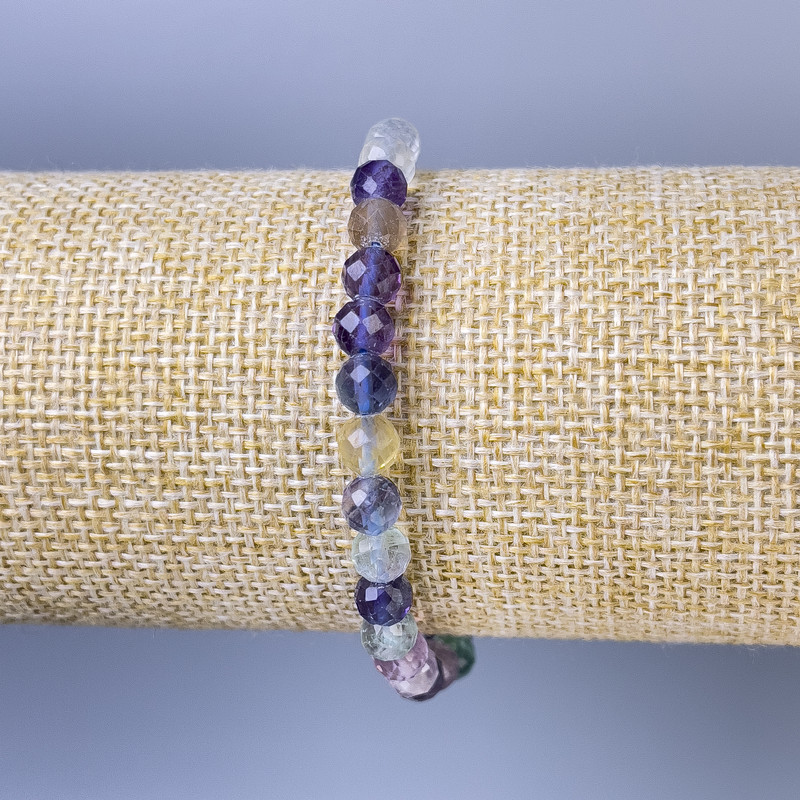 Fluorite Bracelet, Faceted Beads, Diameter 6mm+-, Length 18cm+- (Stretch)