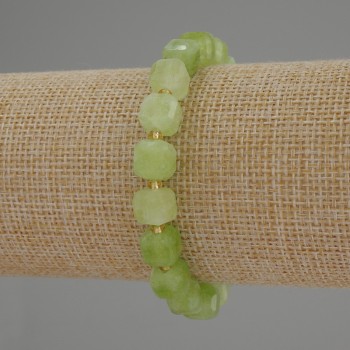 Chrysolite Olivine Bracelet, Faceted Cube Beads, diameter approx. 8x8mm, seed beads 3mm+-, length 18cm, stretch