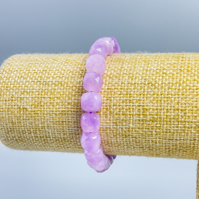 Kunzite Bracelet, Natural Stone Faceted Cube, Diameter 9x9mm+/-, Length 18cm (Stretch)
