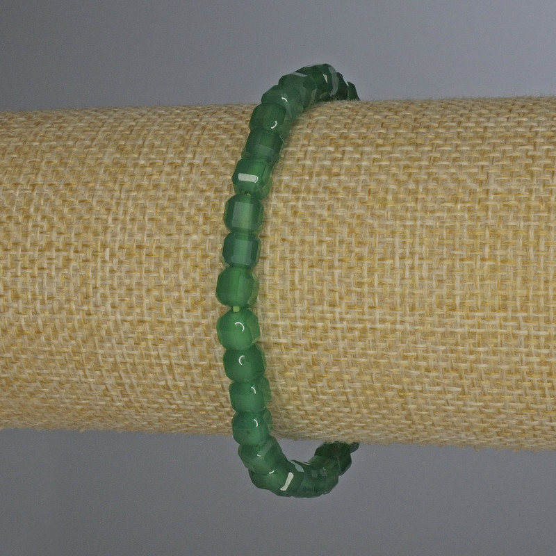 Chrysoprase Bracelet, Faceted Cube 5x5mm+/-, Length 18cm+/- Stretch