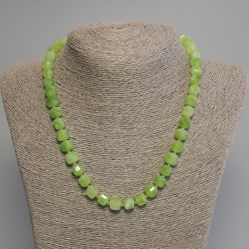 Necklace Chrysolite Olivine faceted cube, diameter 8mm+- seed beads 3mm+-, length 45cm+- with clasp