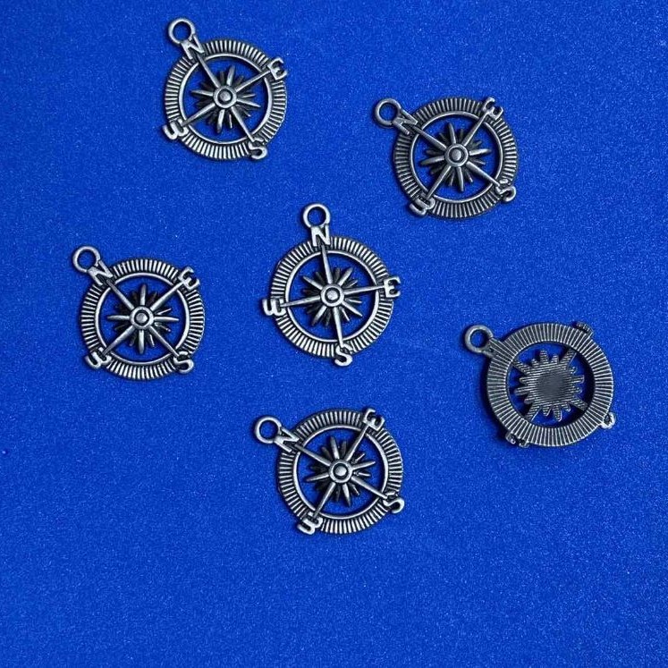 Ship's Wheel pendant finding, diameter 25x28mm+/-, pack of 23pcs+/- 20g, grey colour