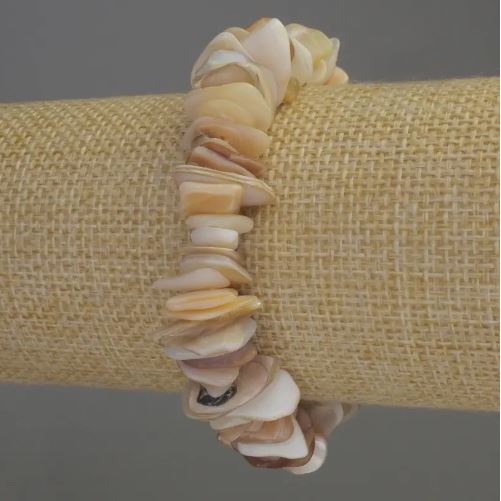 Mother-of-Pearl Chip Bracelet, size 10-15x2-3mm+/-, length 18cm, stretch