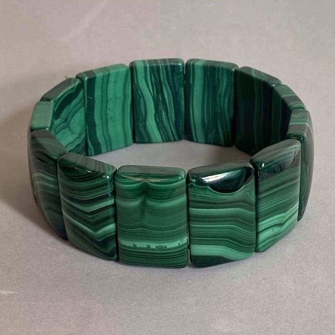 Malachite Bracelet natural stone, link 25x17mm+/-, length 18cm+/- stretch
