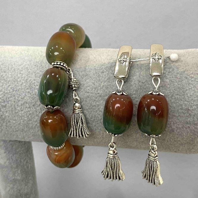 Bracelet and Earrings Set - Brazilian Agate faceted 18x13mm +-, length 64mm+- with metal inserts, length 18cm+- stretch