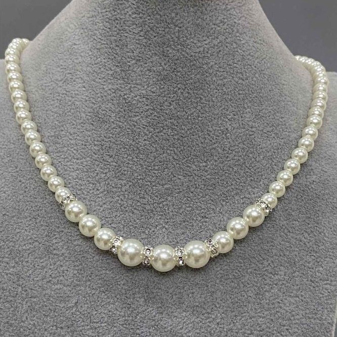 "Majorca Pearl" Necklace White, diameter 6mm+/- 8mm+/- 10mm+/-, length 50(+/-)cm with clasp