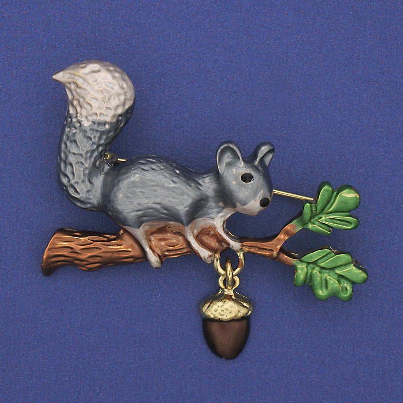 Squirrel Brooch Pendant Enamel 49x33mm+- Golden Metal
