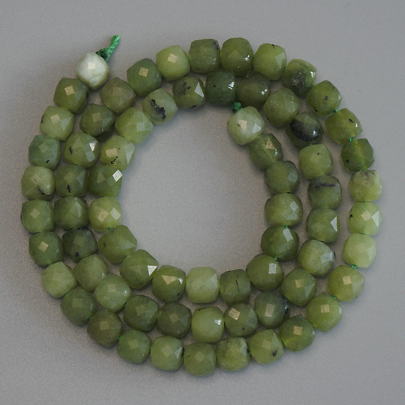 Jadeite Beads, Faceted Cube 5.5x5.5mm+/-, on Thread, Length 37cm+