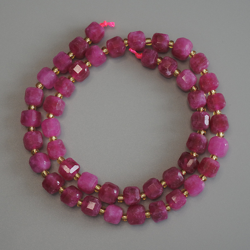 Tourmaline Beads Faceted Cube 7x7mm+/- with 3mm+/- Seed Beads on a Thread, Length 38cm+