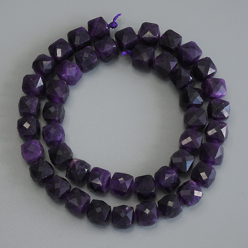 Sugilite Beads, Faceted Cube, Diameter 9x9mm+/-, Length 38cm+, on Thread